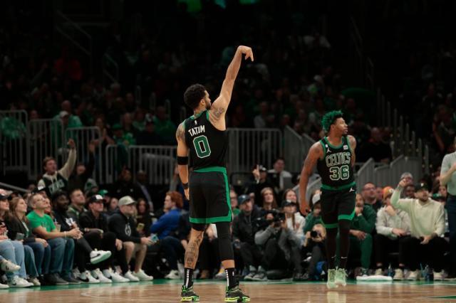 8868体育官网-【现场】万圣节氛围拉满！绿军重拾防守锁死比尔